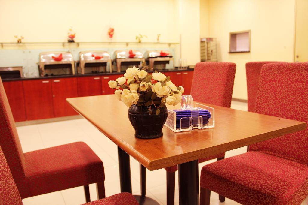 Hanting Hotel Shanghai Lujiabang Road מראה חיצוני תמונה